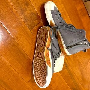 Adidas high top sneakers size 40.5 brand new